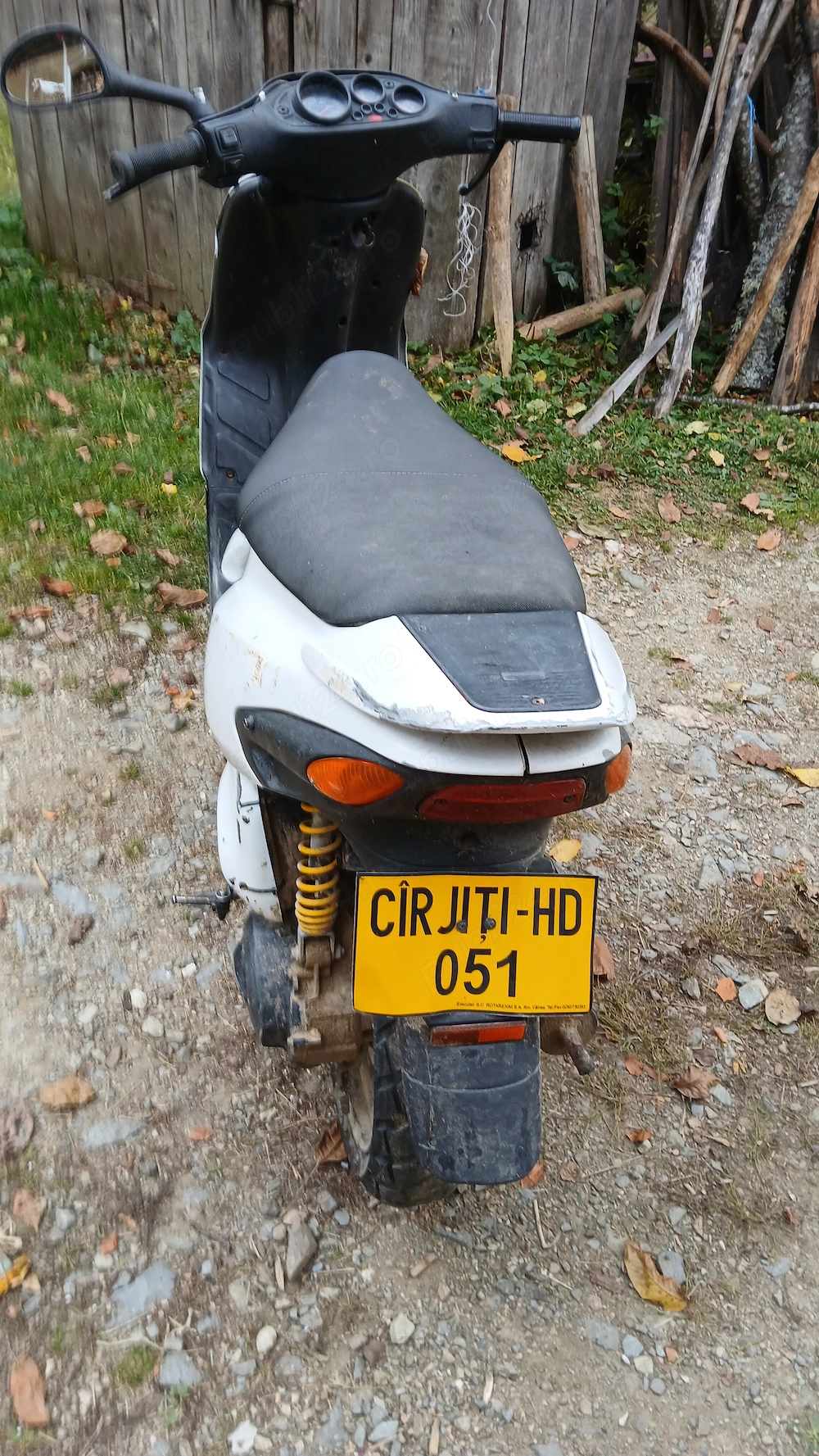 Vand scuter motocoasa druzba la la fier viechi 3000 de lei  