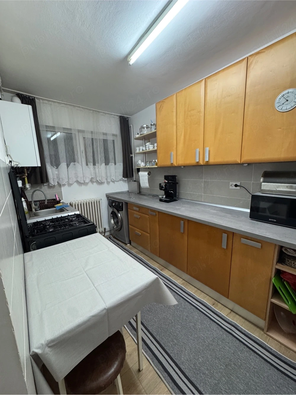 inchiriez apartament 2 camere