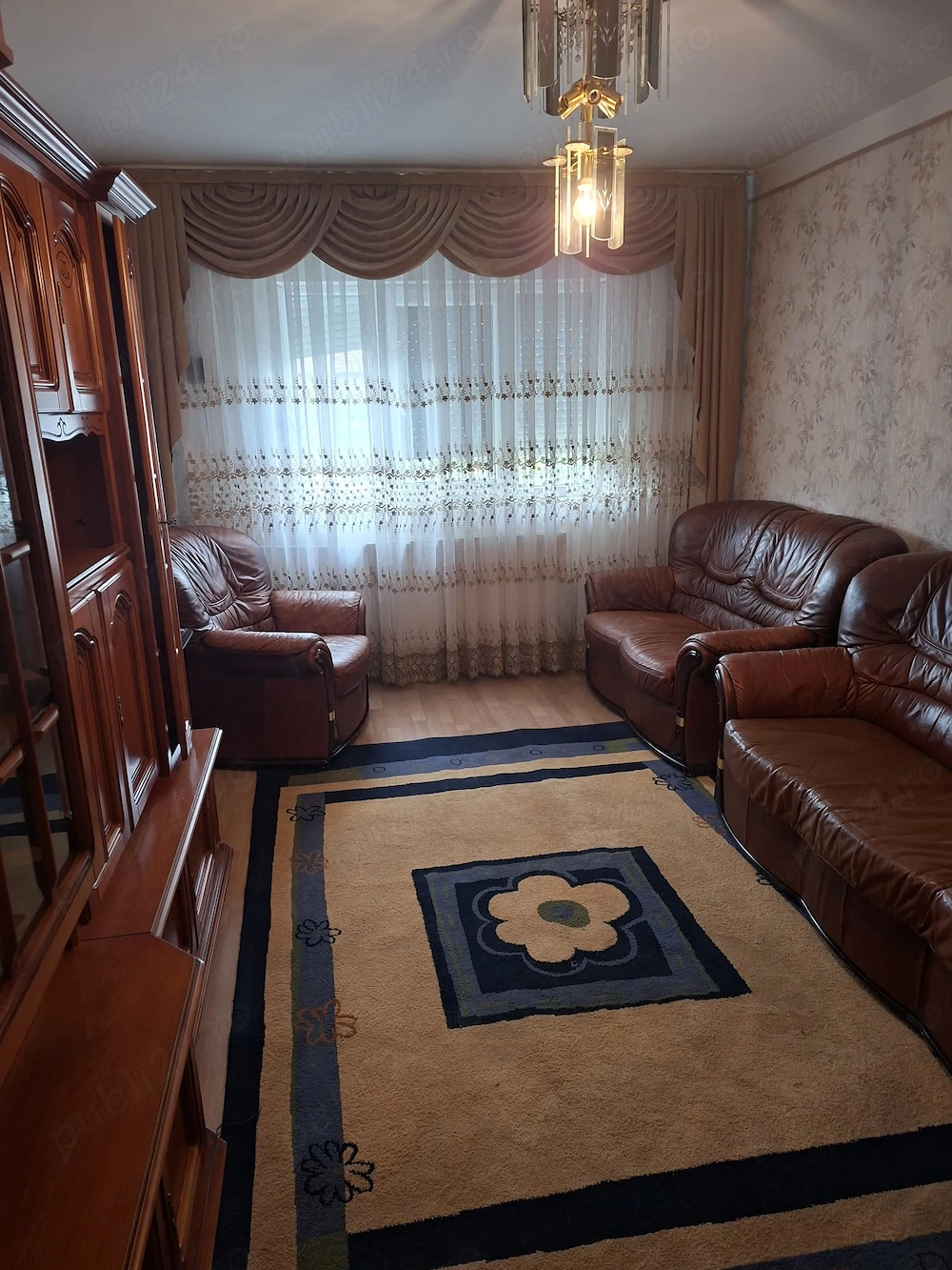 Apartament 2 camere etaj 4 , balcon, Rogerius
