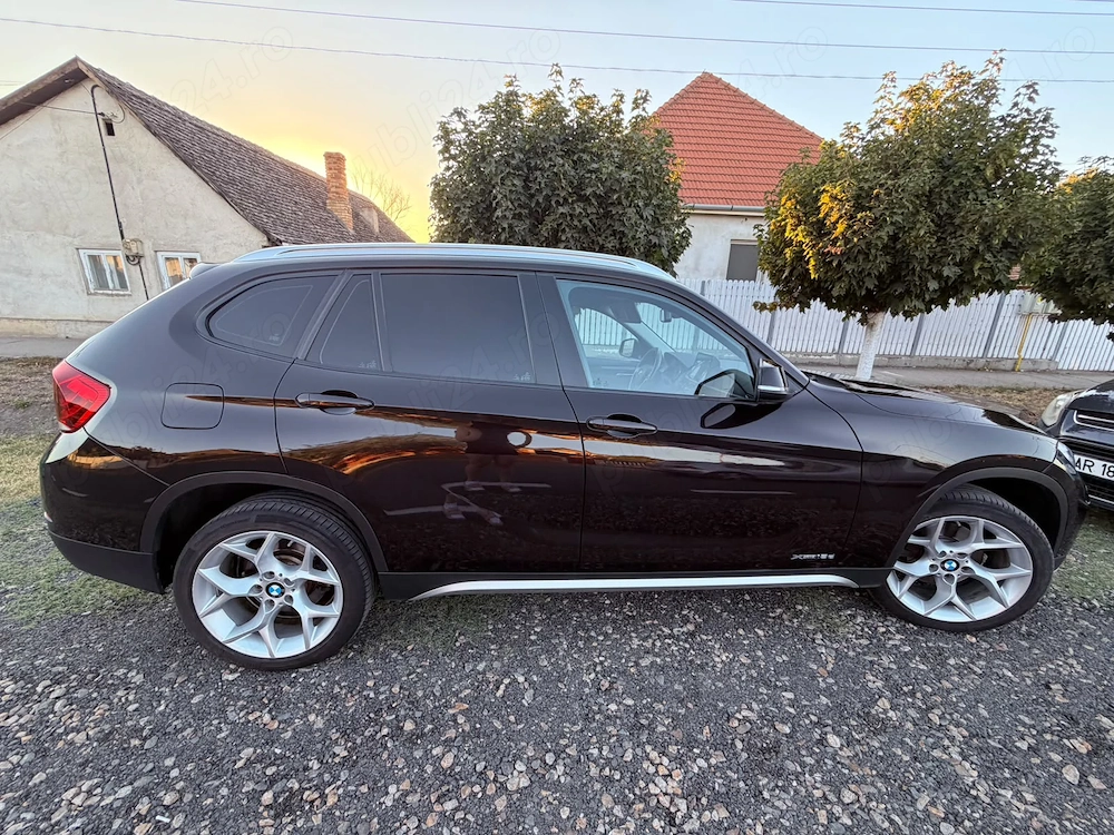 Vând BMW X1 2015
