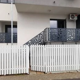 Închiriez  apartament 2 camere cu  gradina