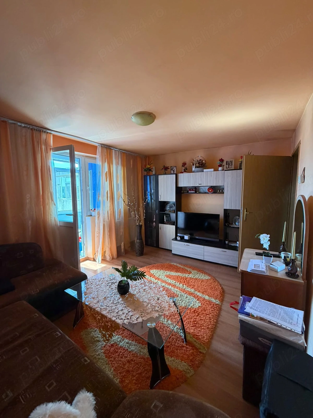 Vand apartament cu 3 camere babeni valcea 