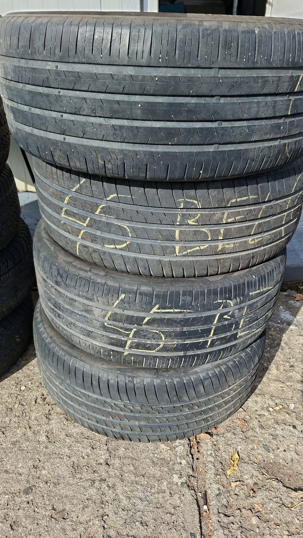 set 4 anvelope 255/40/19 Continental/Goodyear