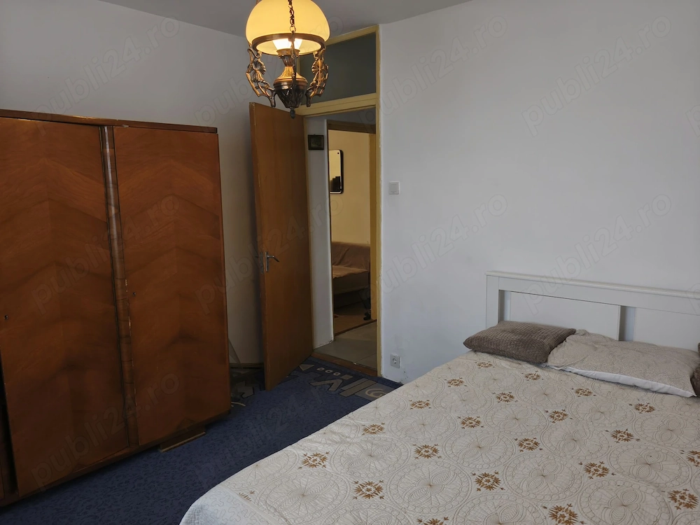 Închiriez apartament cu doua camere