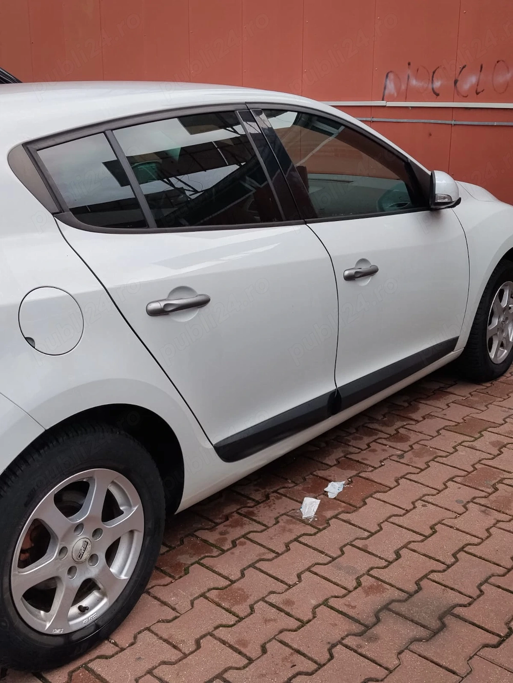 Vând Renault Megane 3, benzină 1.4.