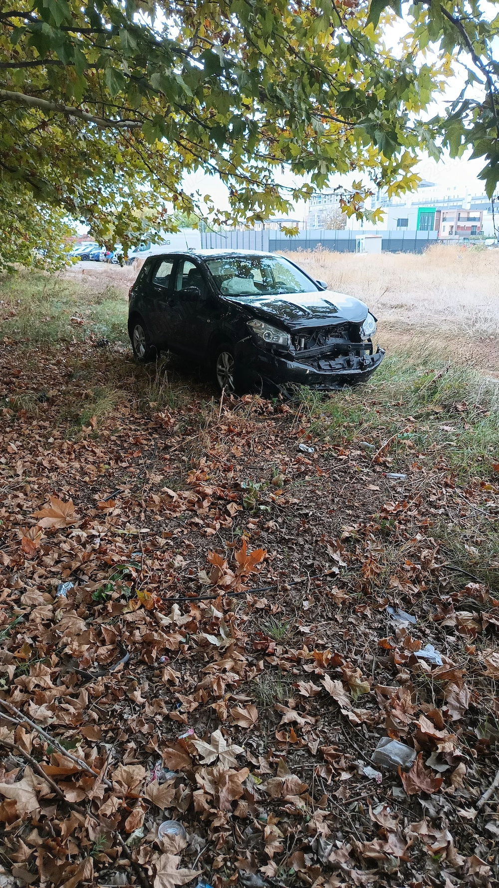 Vând Nissan Qashqai J10 avariat 