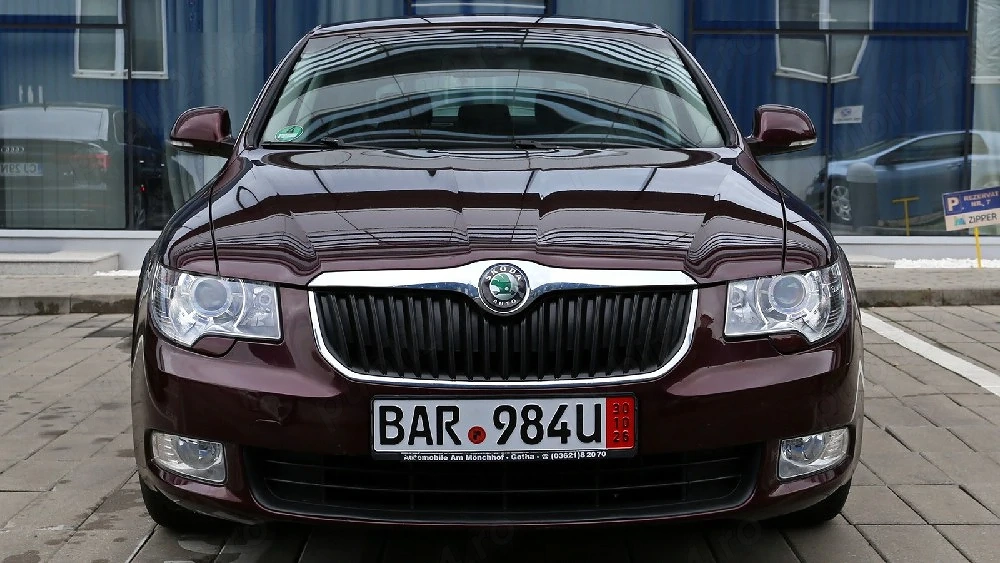 vând Skoda superb 