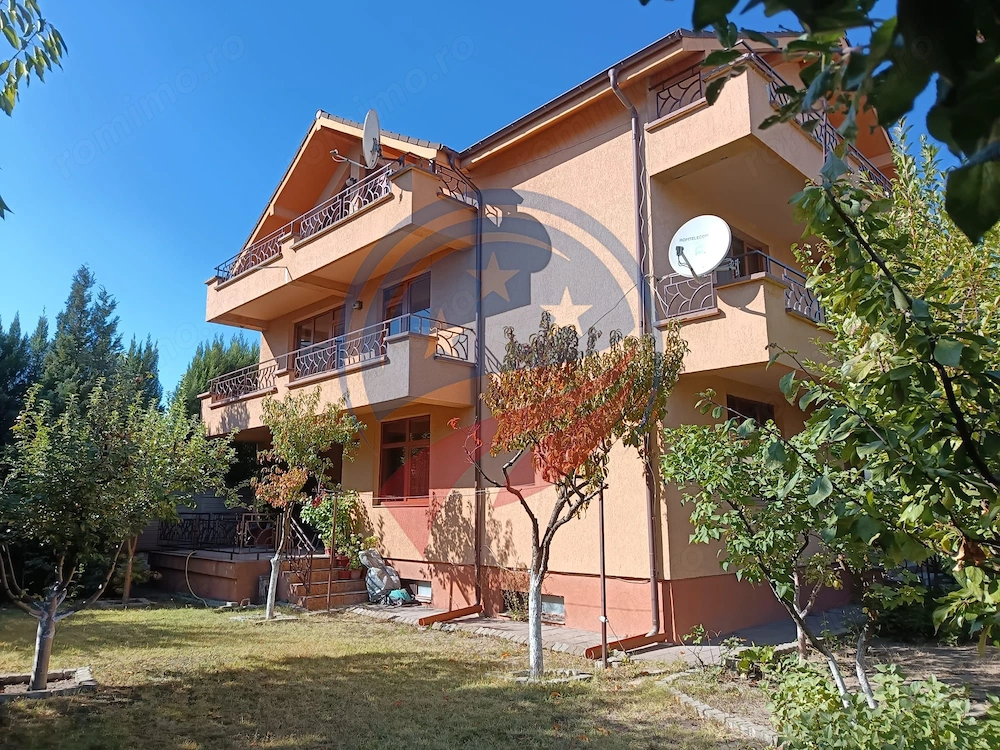 Proprietate de lux 7 camere, zona Muntenilor, 495 mp teren
