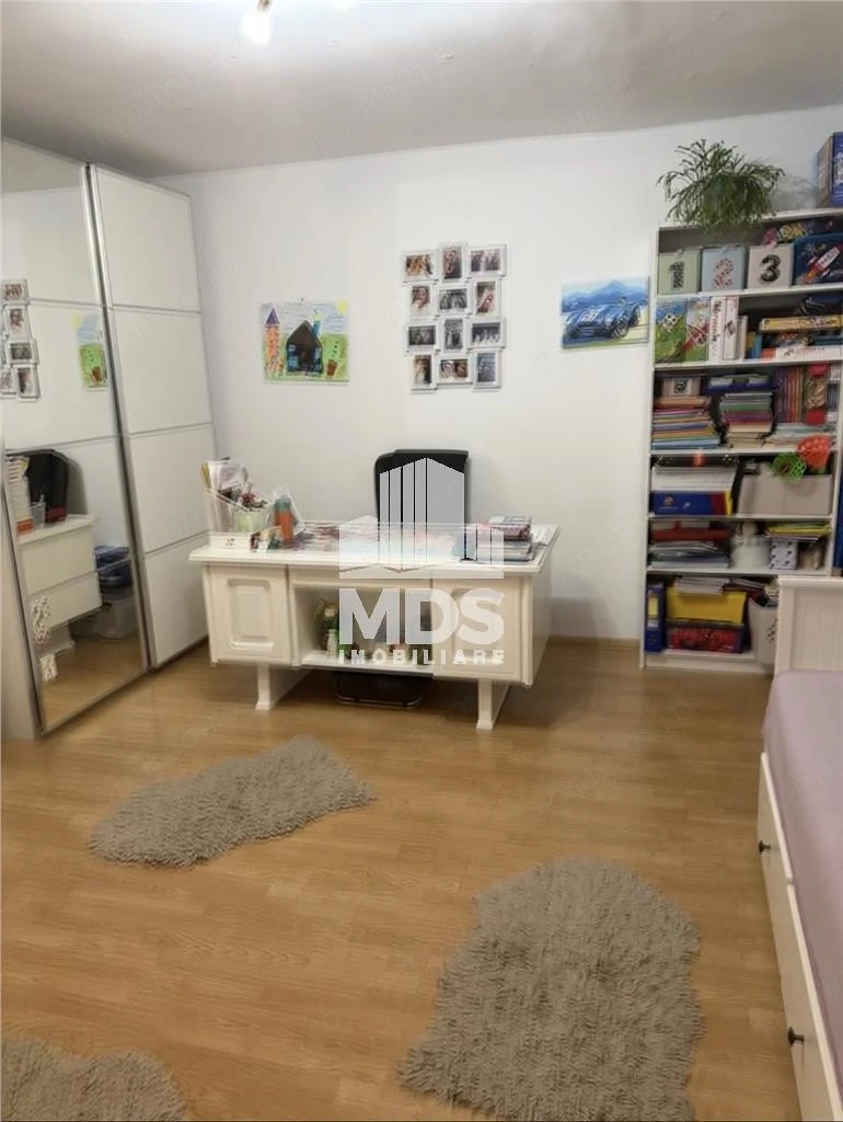 Decomandat cu centrala propie, 42 mp, etaj 3 din 4