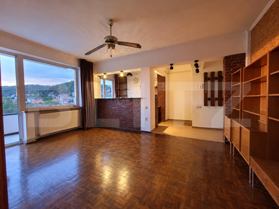 Apartament ultracentral cu panorama deosebita | 2 balcoane | Eleganta si confort