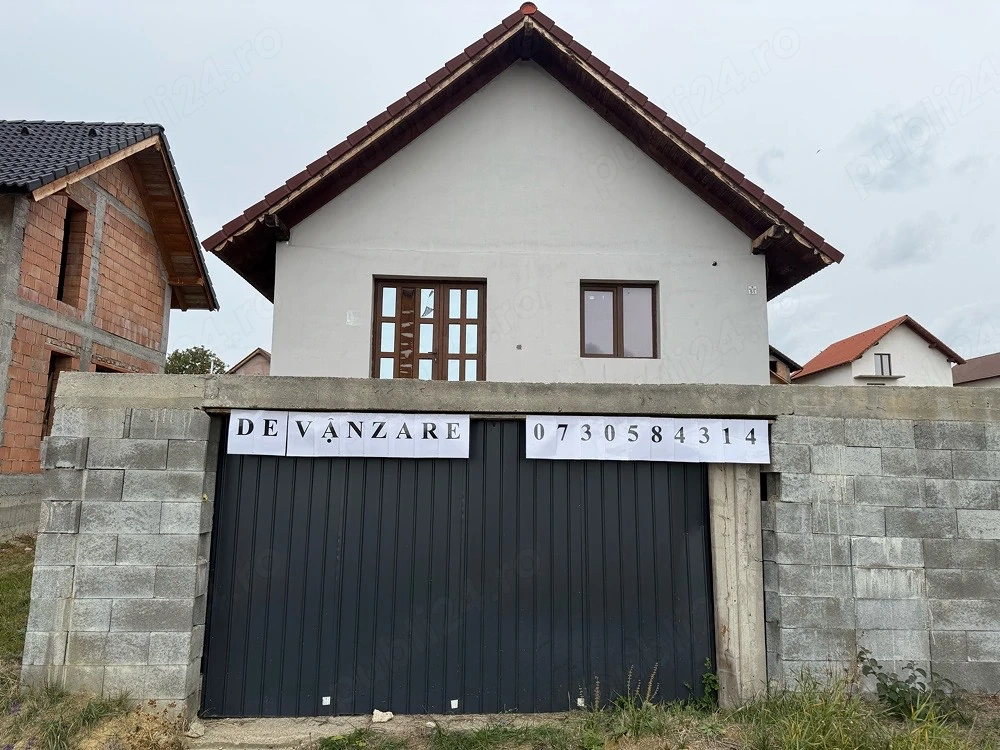 Casa individuala , 4 camere, garaj, terasa curte 500 mp, Sura Mare