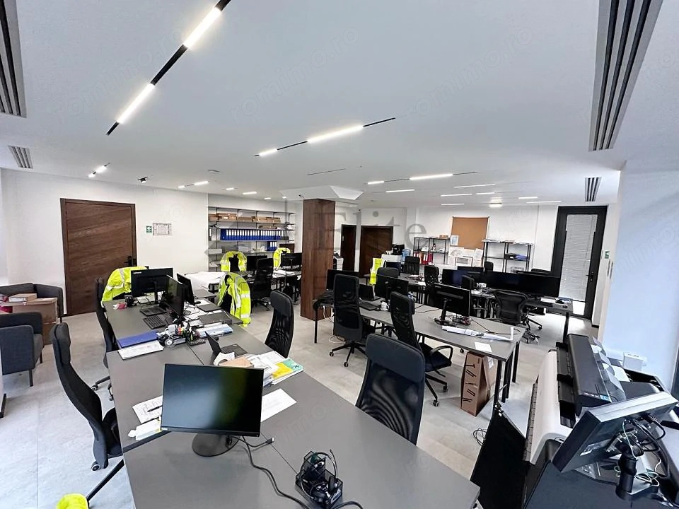 Spatiu de inchiriat I complet mobilat nou