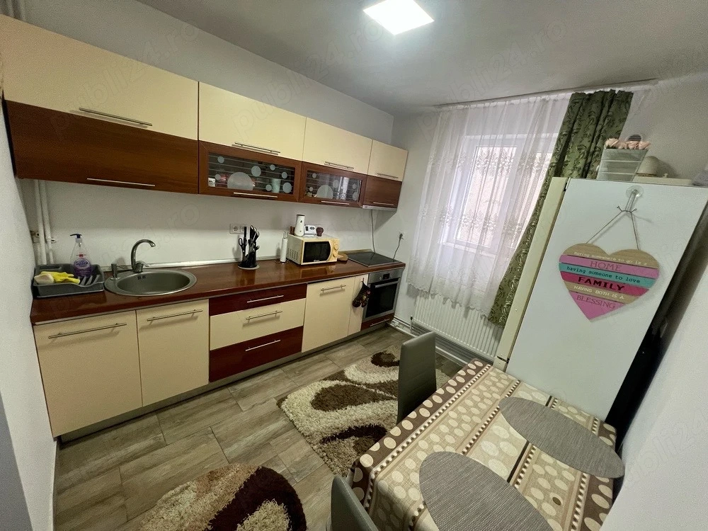 Prima închiriere, apartament 2 camere, decomandat. zona Hortensiei  Progresului Baia Mare 
