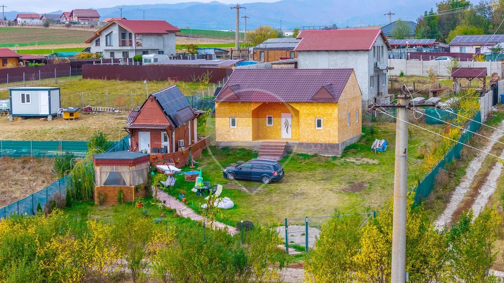 CASA VACANTA si CASA LA ROSU/938 mp teren SATU NOU/HALCHIU