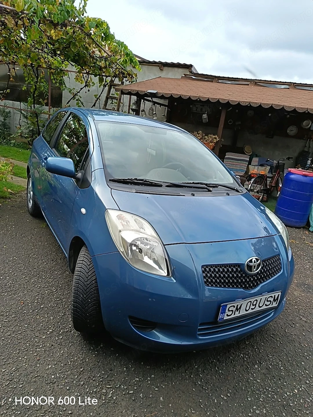 Toyota Yaris 2 km, 2 uși