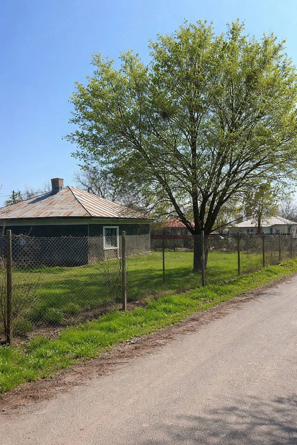 Locuința de vânzare- 3 camere- 70 de mp plus teren 460 mp. Ciulnita Slobozia Ialomița 
