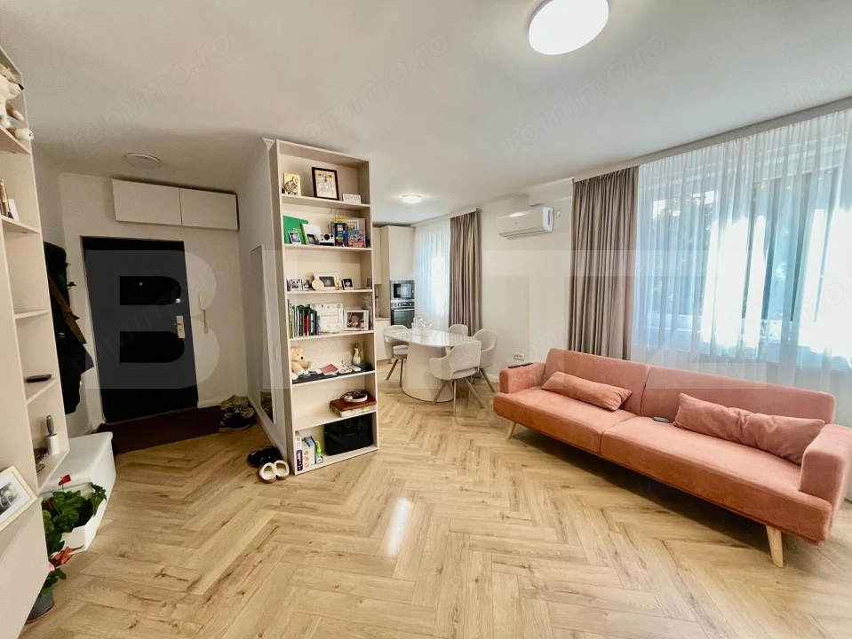 Apartament de vânzare, 52 mp, zona Rogerius