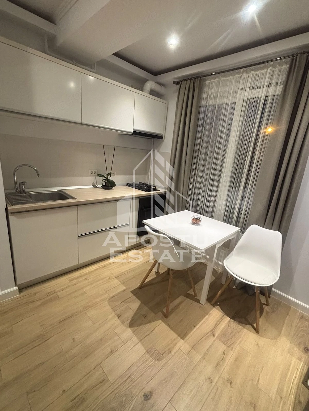 Apartament cu 2 camere de închiriat- centrala proprie, zona Steaua