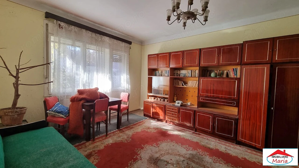 Apartament 3 camere etaj 1 zona centrala