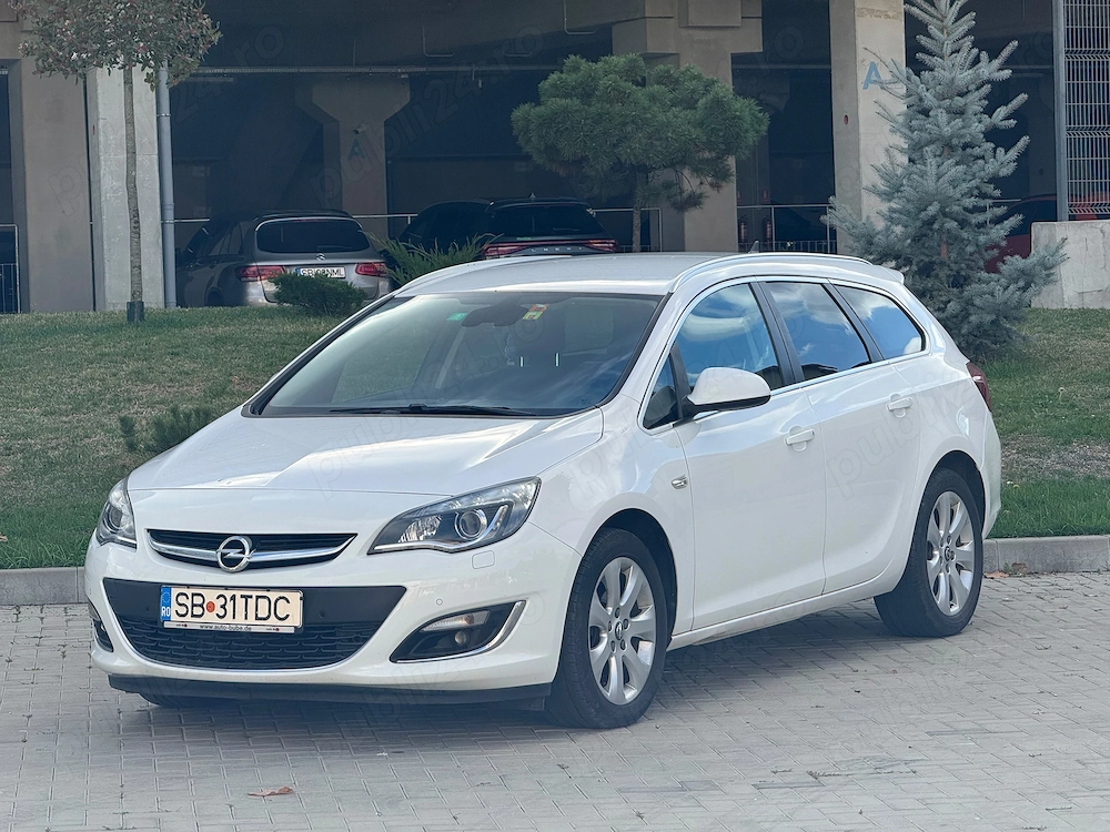 Vând Opel Astra 2015 2.0 CDTI 165cp 