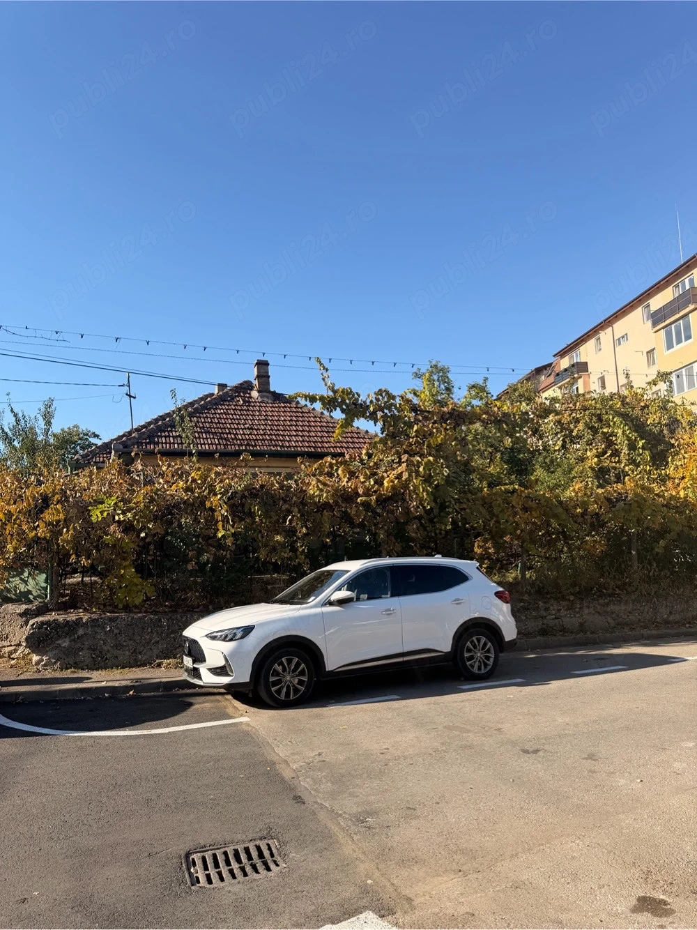 Teren cu casa de vanzare 