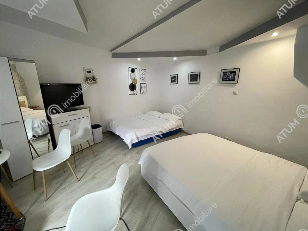 Garsoniera la casa curte comuna in zona ultracentrala Sibiu