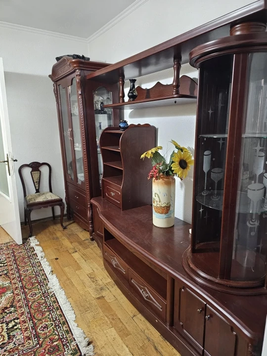 Apartament cu 3 camere  în cartierul Craiovei – Etaj 1