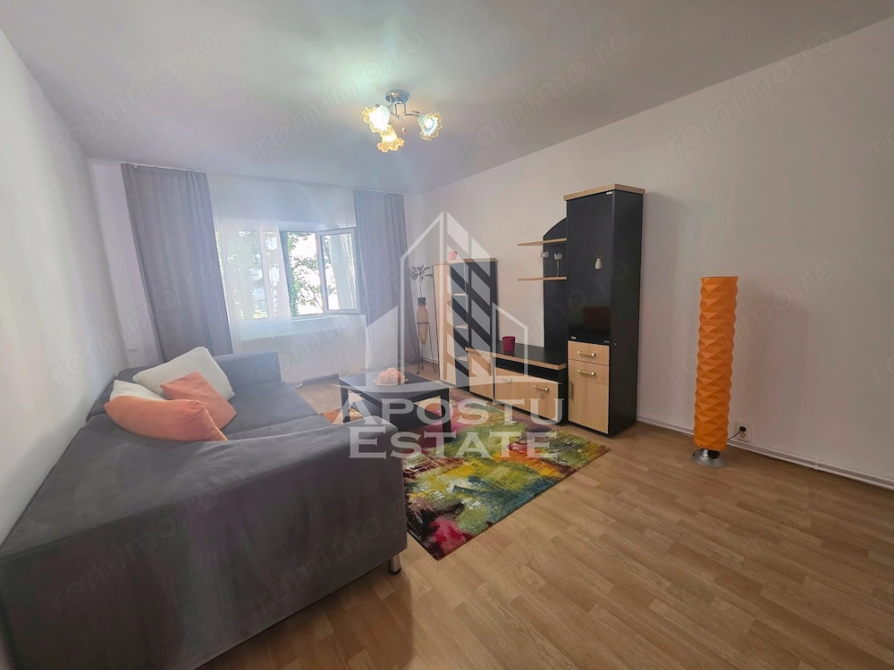 Apartament  2camere de inchiriat zona LIPOVEI