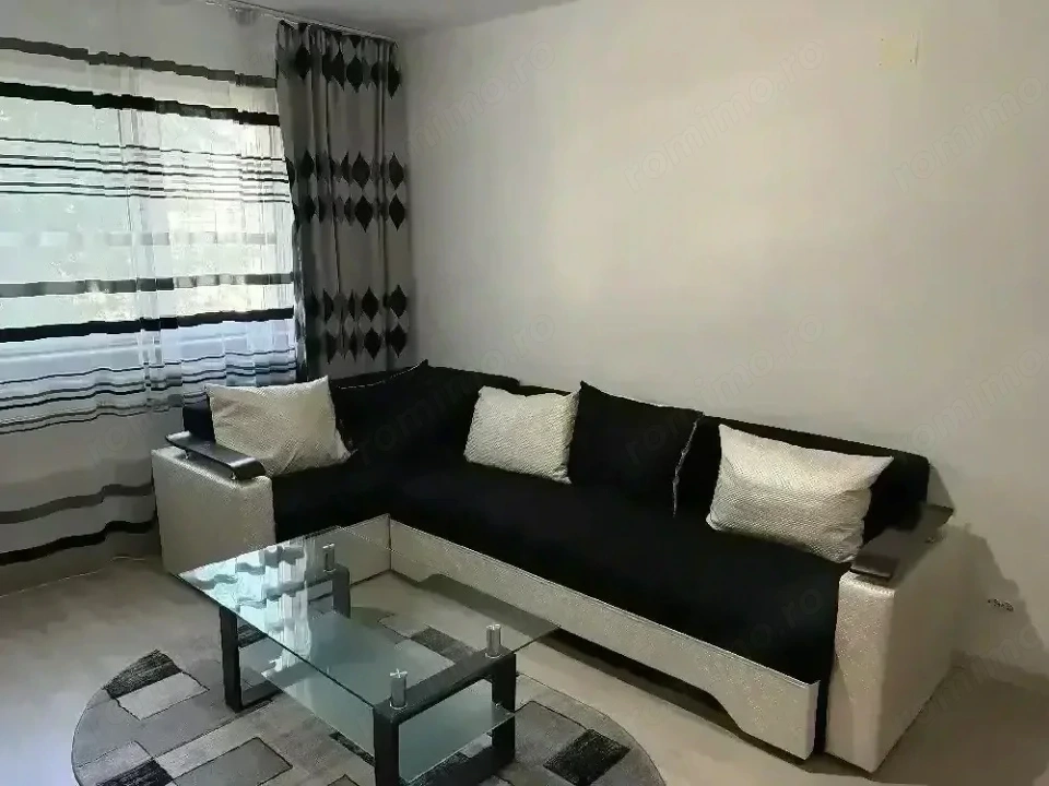 Apartament 3 camere de închiriat – Cartier Banat, vizavi de Liceul Ion Barbu