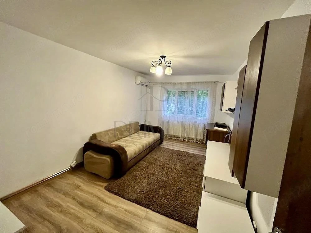 Aradului, 2 Camere, Decomandat, Centrala Proprie, Clima