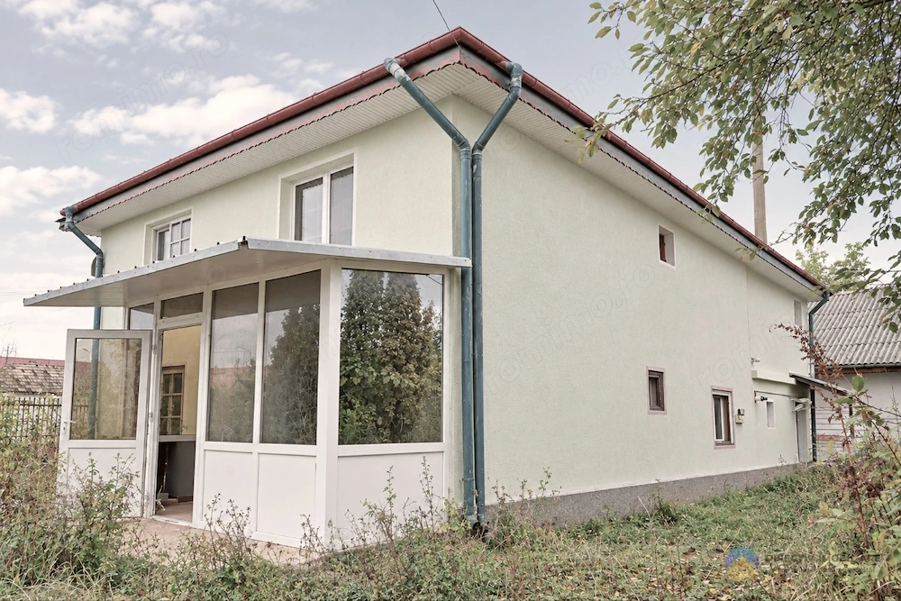 Casa Savinesti la DN , ideal activitate comerciala sau locuit