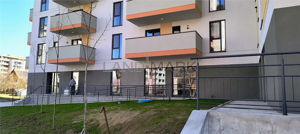 COMISION 0% Spatiu comercial de vanzare in zona Torontal