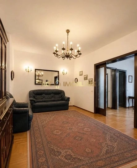 3 Camere de inchiriat | Ultracentral | Metrou | Centrala | Parcare
