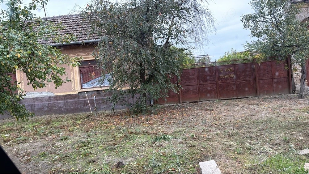 Vand casa schimb