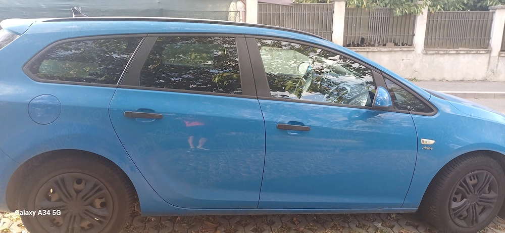 Auto Opel Astra j