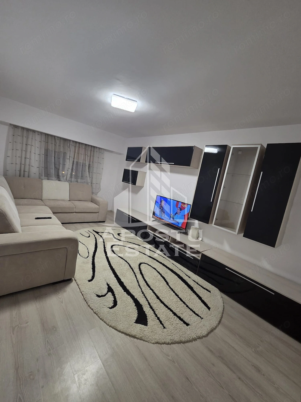 Apartament 3 camere, cu centrală proprie în zona Soarelui/Judetean