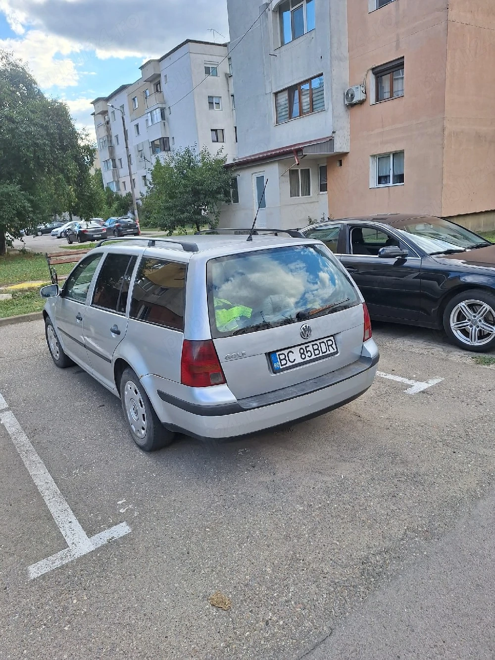 Vând Golf 1.9 ALH 