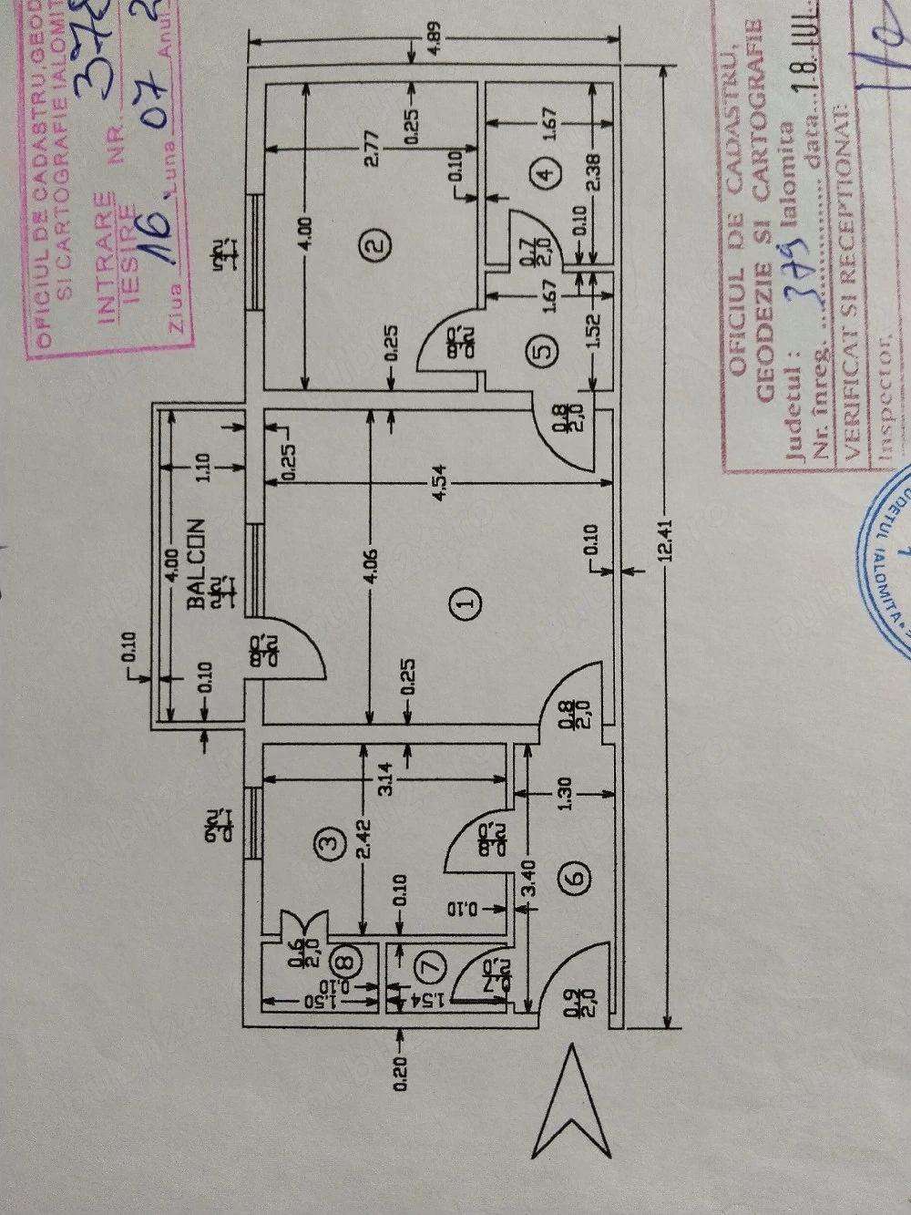 Vând apartament cu două camere , strada Armatei
