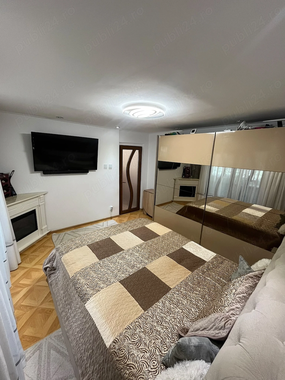 De vânzare apartament cu 2 camere decomandat etaj 2 zona gării Vaslui 