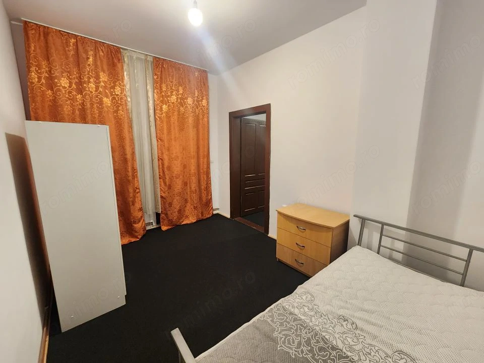 Închiriez apartament cu 2 camere în zona Modern