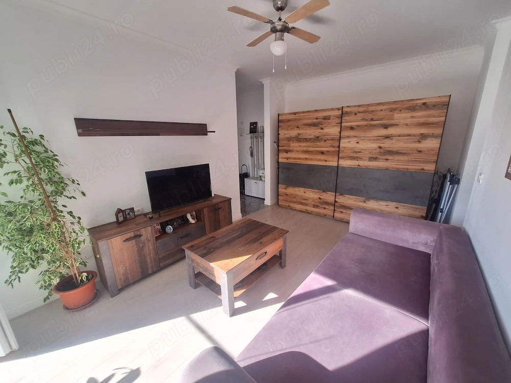 Apartament 2 camere 47 mp, curte proprie 38 mp, loc de parcare, incalzire prin pardoseala