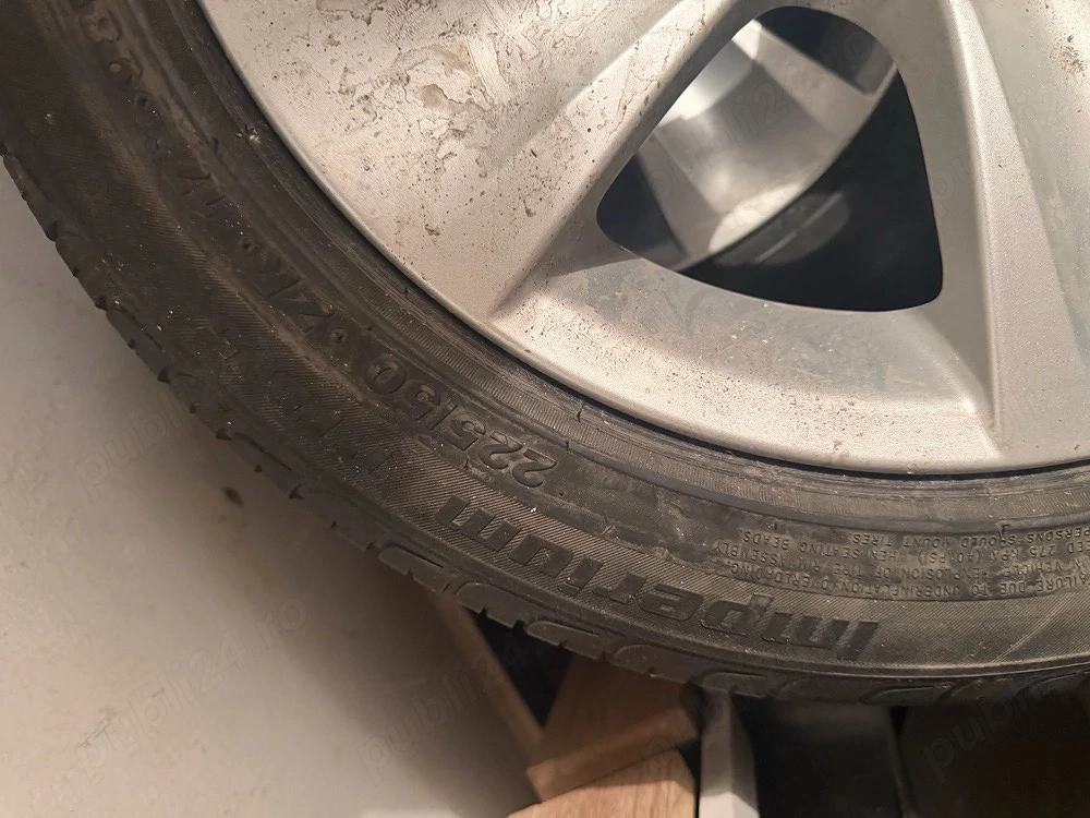 Vând 4 jante originale BMW X1 E84 R17 cu anvelope de vară