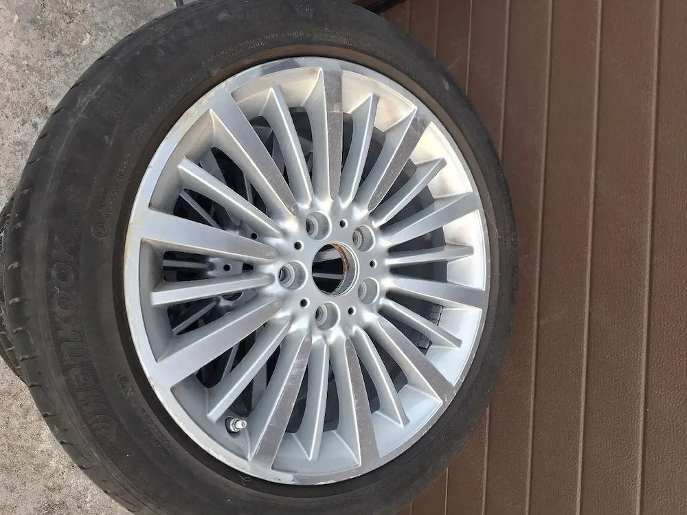 jante aliaj Bmw cu anvelope 225 50 18 