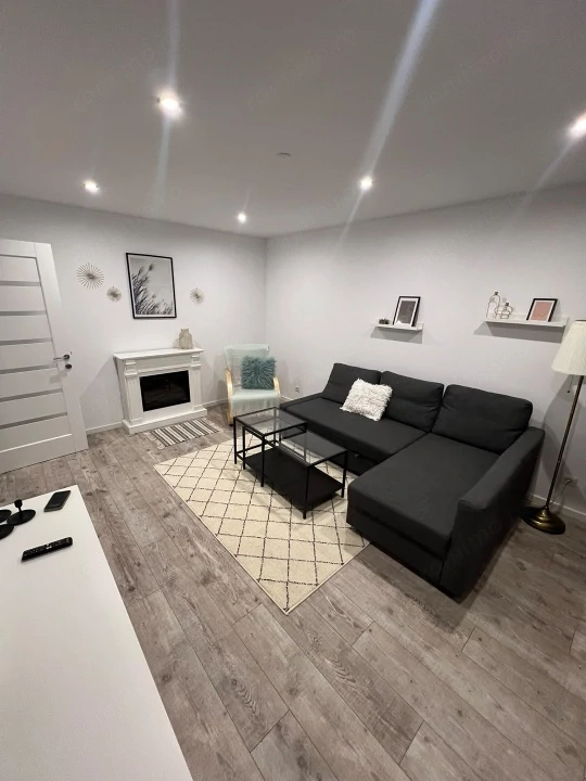 Apartament 2 camere ZONA Rovine