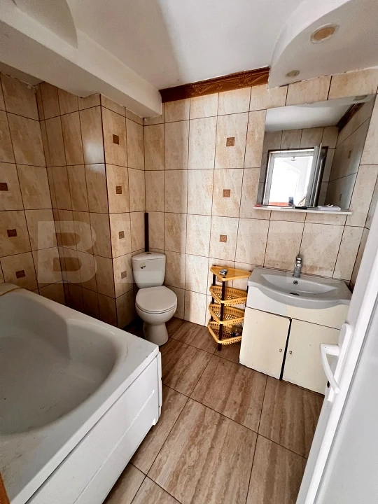 🏡 CASĂ DE VÂNZARE ÎN HUNEDOARA – STRADA SEVERIN