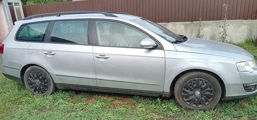 Vand Volkswagen Passat 2010, motor 2.0 TDI diesel, cutie manuală