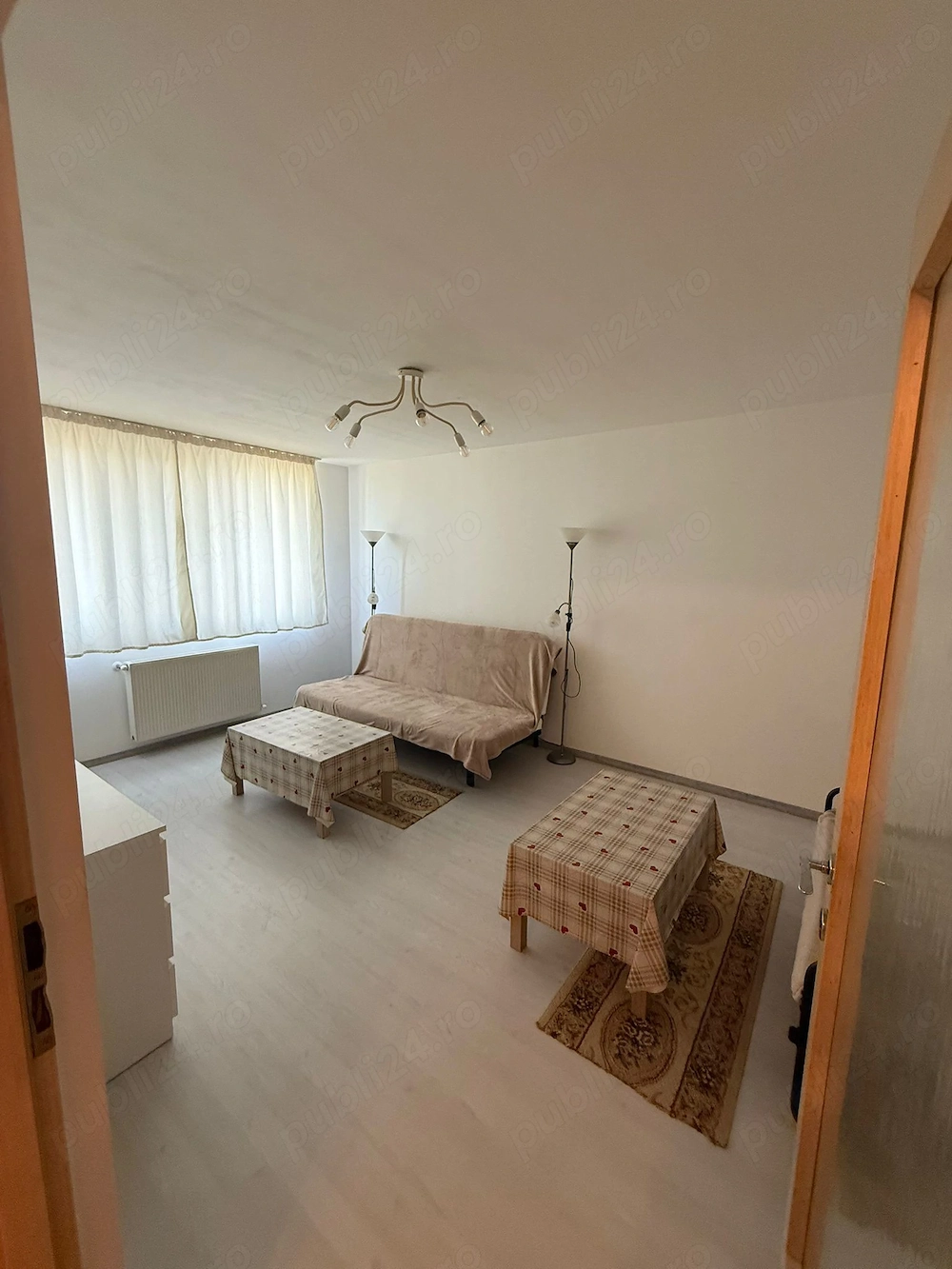 Proprietar - Vând apartament 4 camere Rahova, 80 mp DECOMANDAT, etaj 3 4, bloc reabilitat