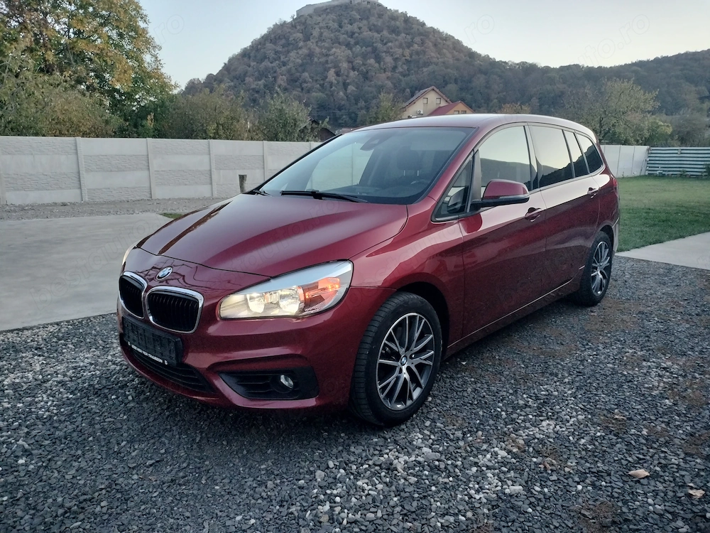 BMW 218 GranTour cutie automata Euro 6 model 2016