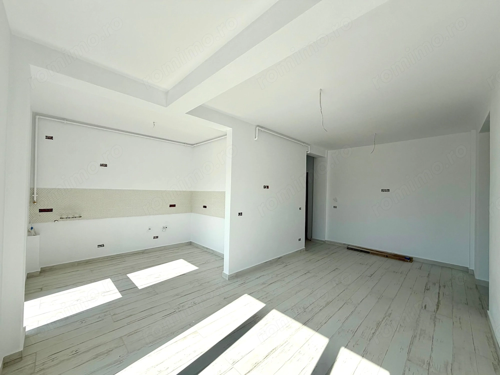 Apartament cu 3 camere - etaj intermediar - Giroc