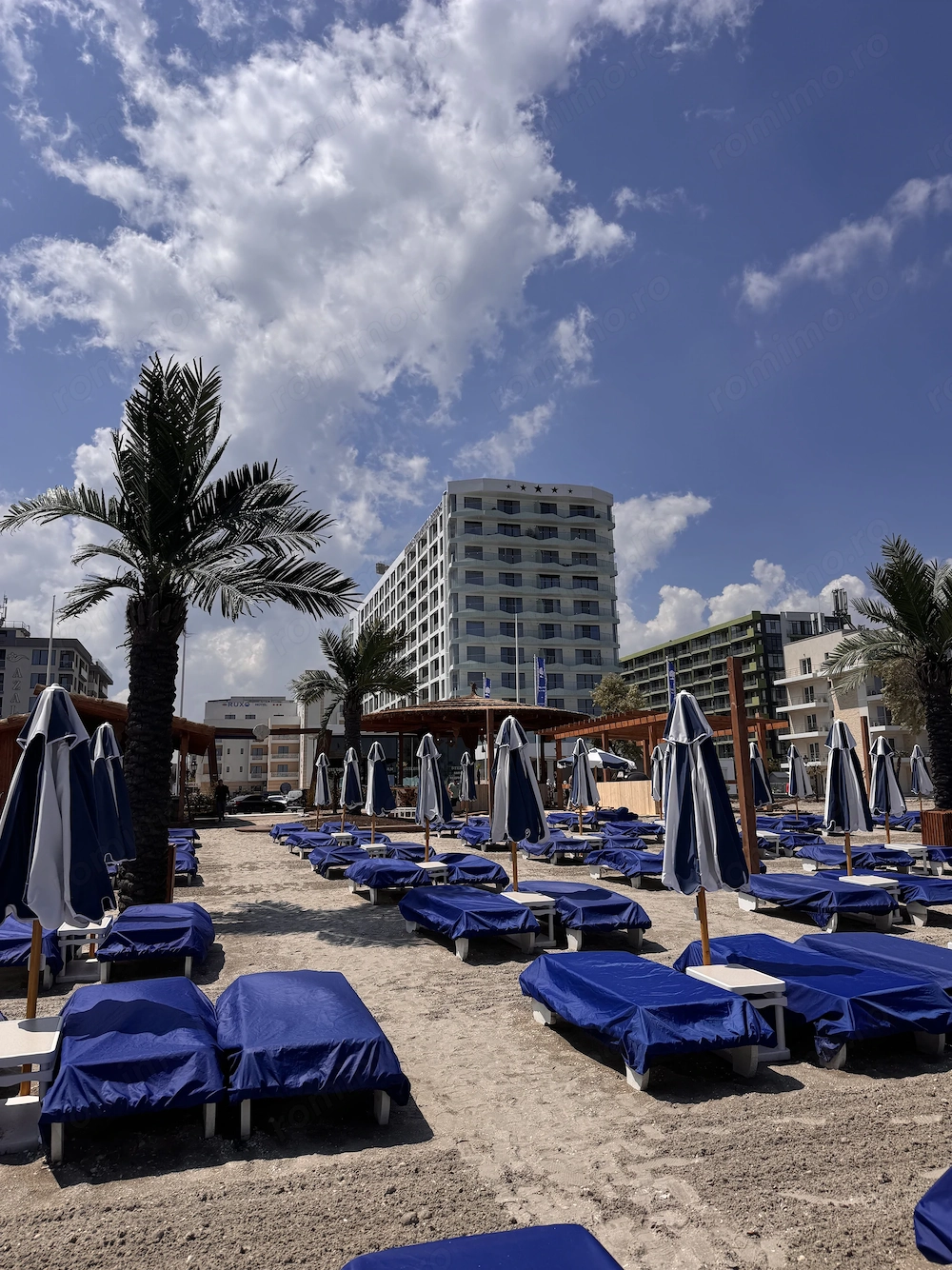 Apartament 2 camere pe faleza - Mamaia Nord